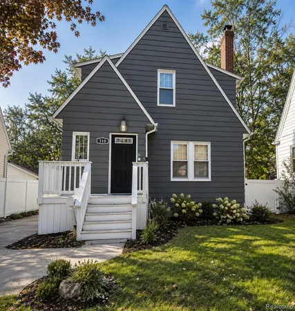 $2,500 | 310 South Connecticut Avenue, Royal Oak, MI 48067