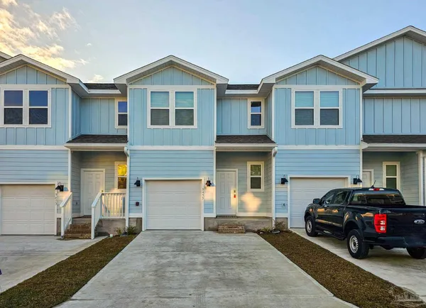 $1,695 | 9455 Nature Crk Lane, Pensacola, FL 32526