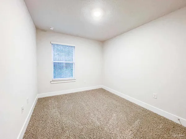 $1,695 | 9455 Nature Crk Lane, Pensacola, FL 32526