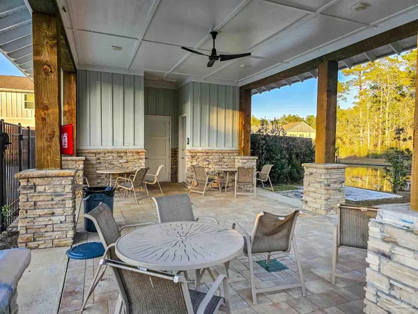 $1,695 | 9455 Nature Crk Lane, Pensacola, FL 32526