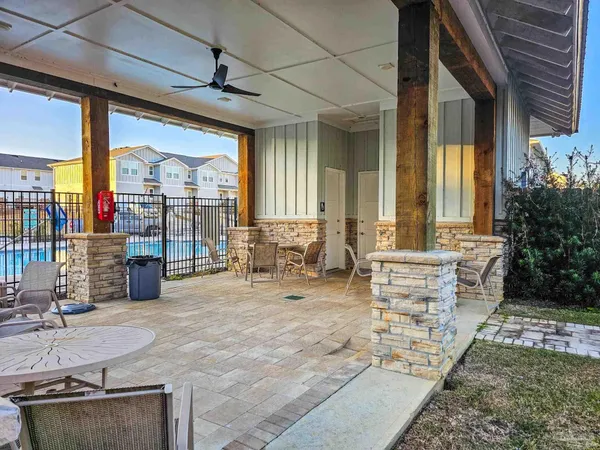 $1,695 | 9455 Nature Crk Lane, Pensacola, FL 32526