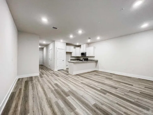 $1,695 | 9455 Nature Crk Lane, Pensacola, FL 32526