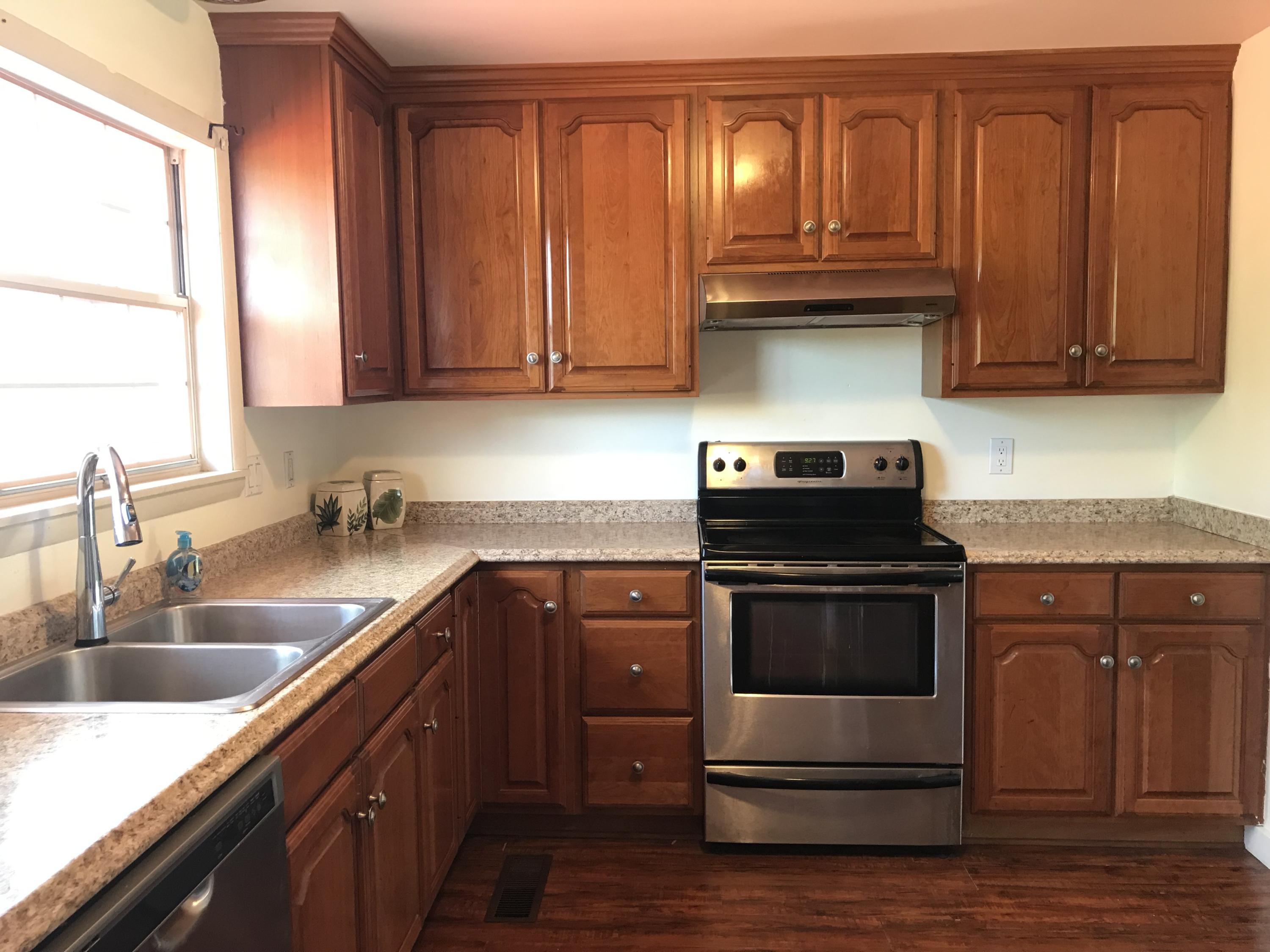 218 Clover Dale Road North Dunlap, TN 37327 - Photo 2 of 27 Clover Dale kitchen