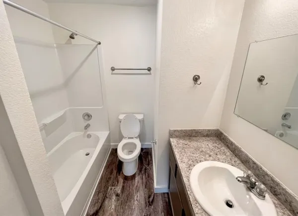 $1,900 | 21155 Gosling Road, Unit 47B, Spring, TX 77388