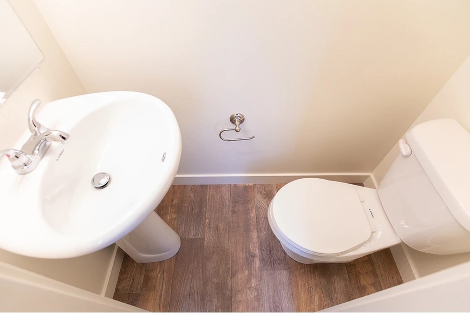 21155 Gosling Road, Unit 47B Spring, TX 77388 - Photo 10 of 29 a bathroom with a toilet and a mirror