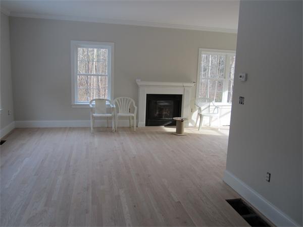 513 First Parish Road Scituate, MA 02066 - Photo 5 of 8 Gallery Image 5