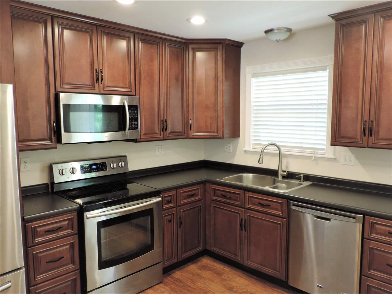 6881 Merritts Crk Road Huntington, WV 25702 - Photo 5 of 32 Gallery Image 5