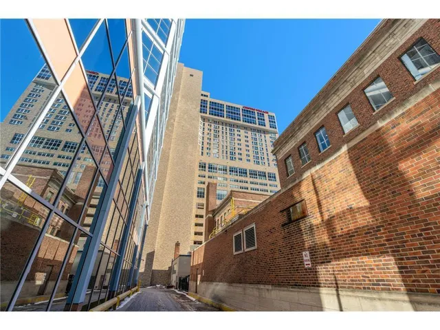 $1,100 | 431 South 7th Street, Unit 2613, Minneapolis, MN 55415