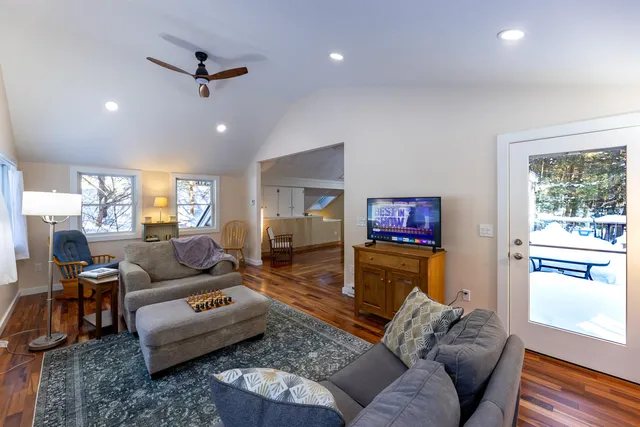 $449,000 | 107 Jay Hill Road, Hartford, VT 05001