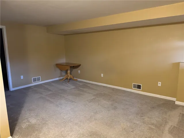 $2,200 | 34 Fairway Drive, Coventry, RI 02816