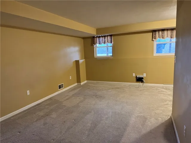 $2,200 | 34 Fairway Drive, Coventry, RI 02816