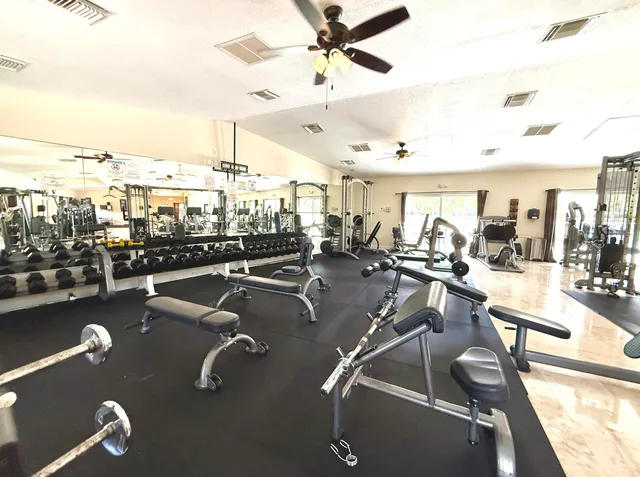 $270,000 | 276 North Cortez Drive, Unit 276, Pompano Beach, FL 33068