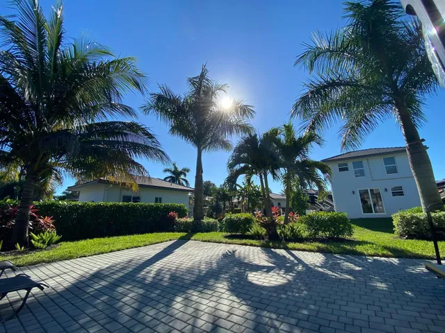 $270,000 | 276 North Cortez Drive, Unit 276, Pompano Beach, FL 33068