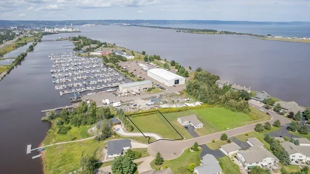$199,000 | 550 Marina Drive, Superior, WI 54880