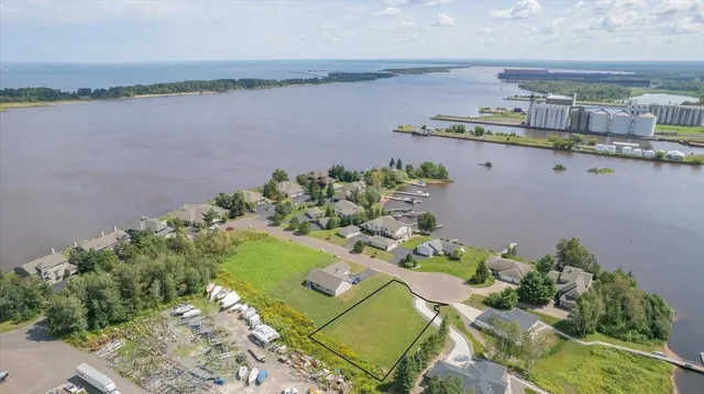 $199,000 | 550 Marina Drive, Superior, WI 54880