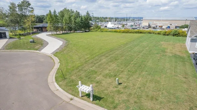 $199,000 | 550 Marina Drive, Superior, WI 54880