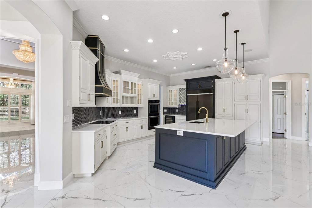 2068 Roberts Point Drive Windermere, FL 34786 - Photo 12 of 81