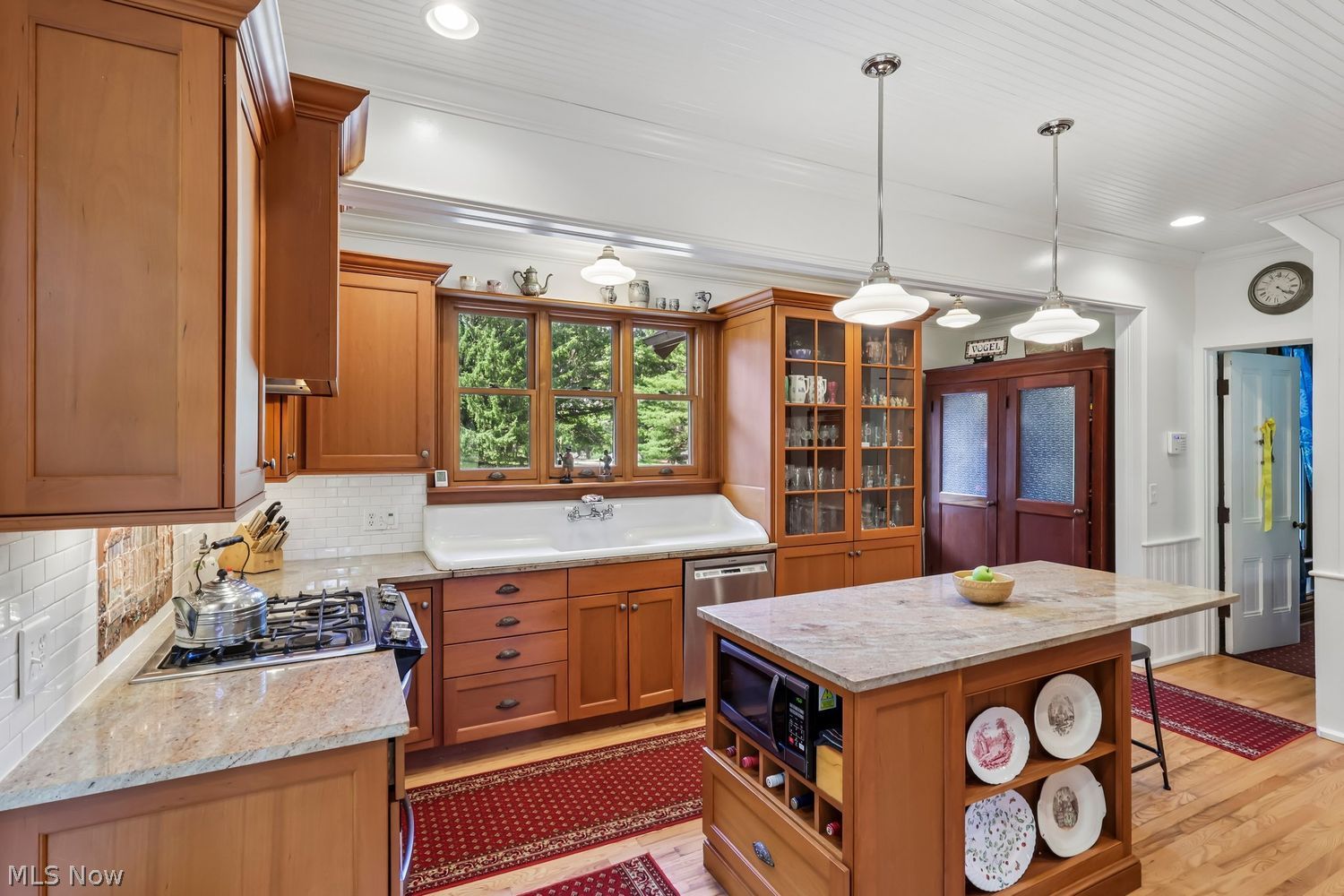 23 Fixler Road Wadsworth, OH 44281 - Photo 12 of 47 kitchen