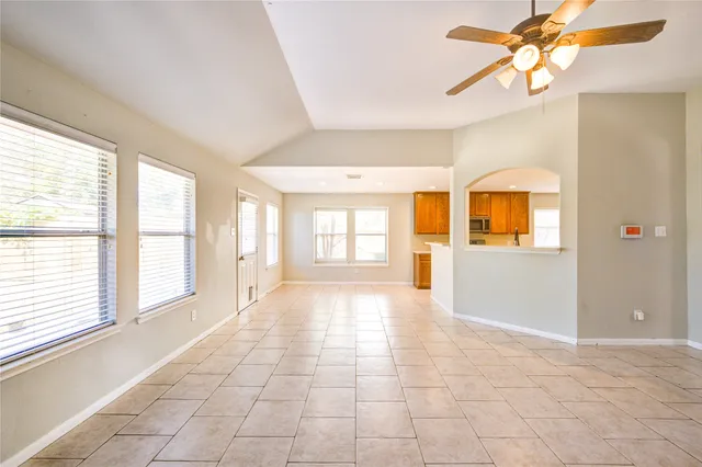 $1,995 | 9822 Memorial Crossing Drive, Tomball, TX 77375