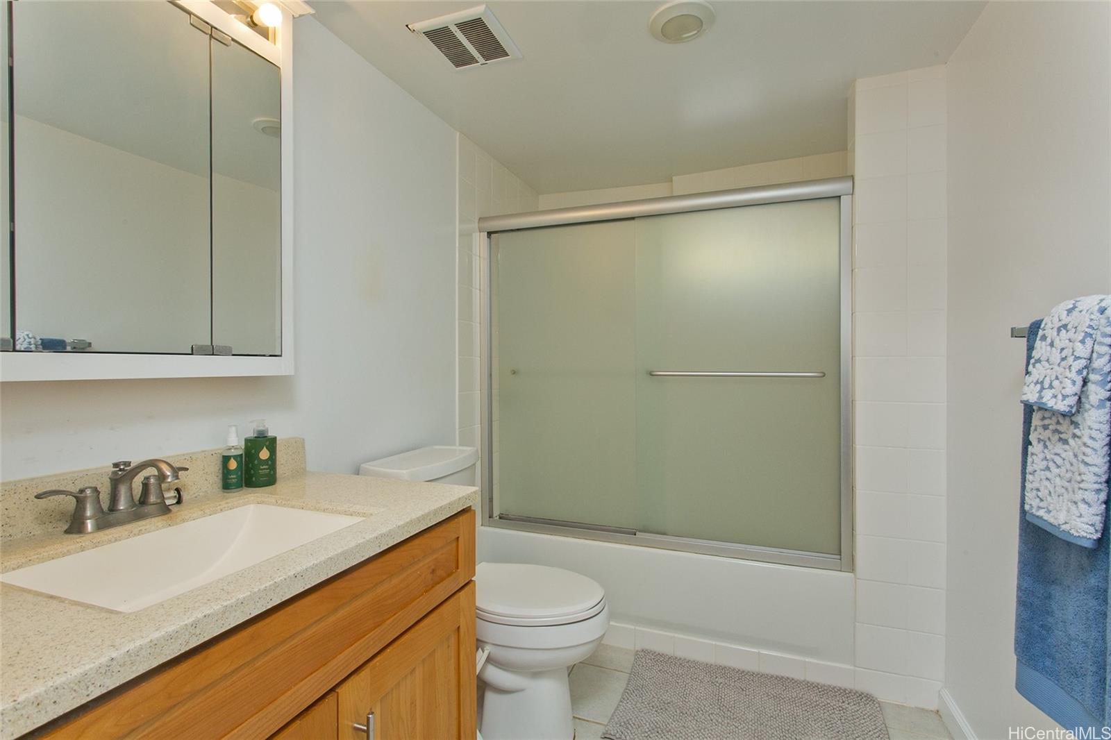 2742 Manoa Road Honolulu, HI 96822 - Photo 22 of 25 Downstairs Bathroom Two