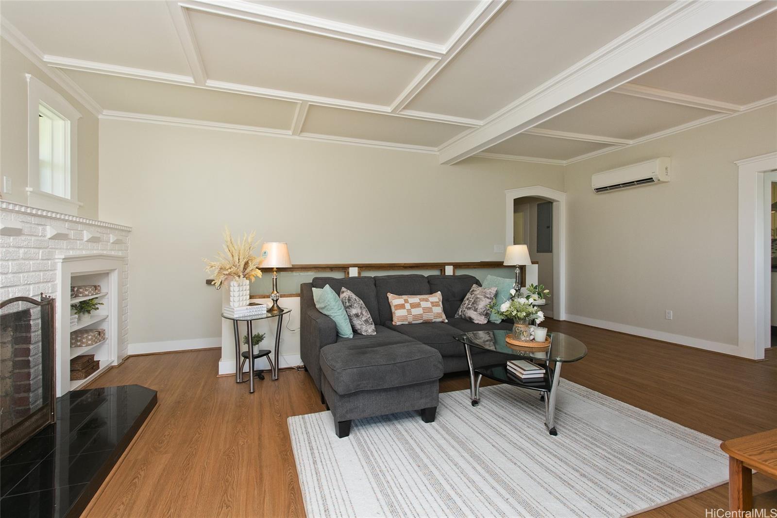 2742 Manoa Road Honolulu, HI 96822 - Photo 3 of 25 Living Room