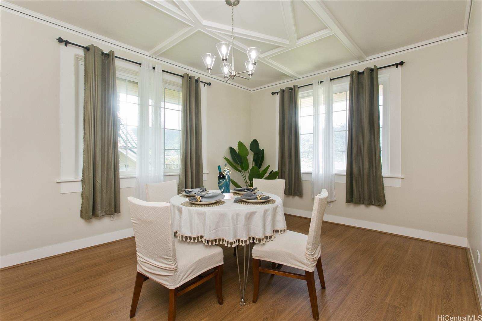 2742 Manoa Road Honolulu, HI 96822 - Photo 8 of 25 Dining Room Area