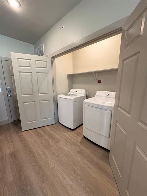 3751 Heritage Towne Blvd. Boulevard Midlothian, TX 76065 - Photo 4 of 20 a utility room with dryer and washer