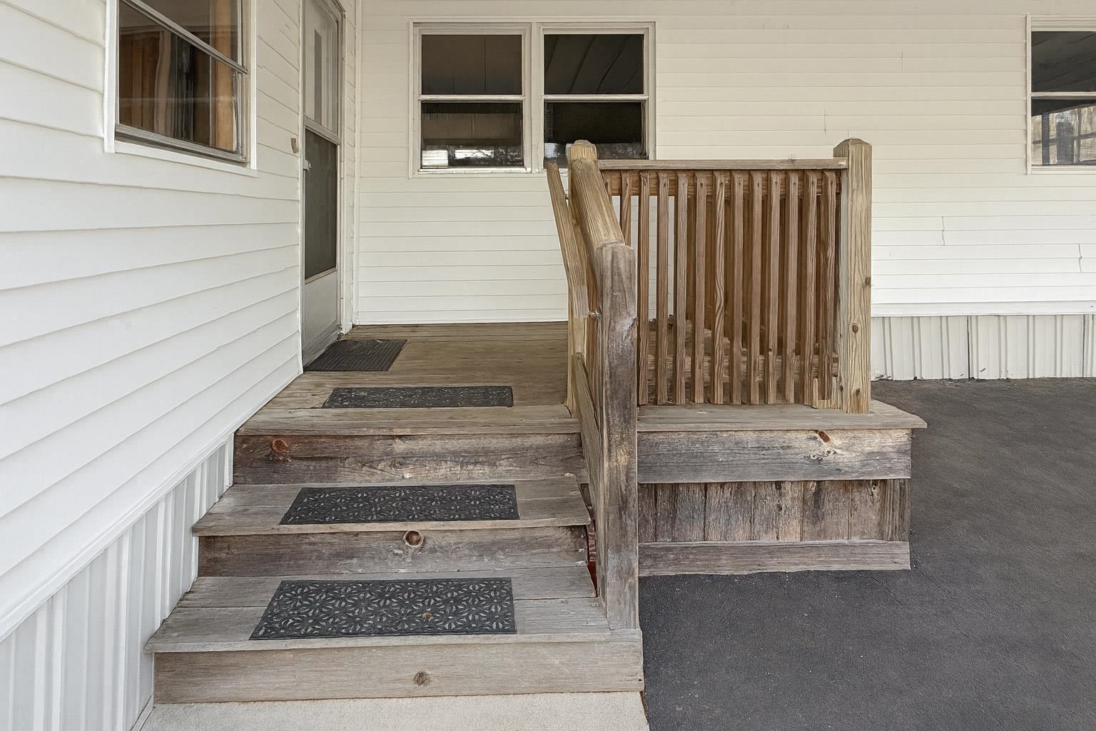 807 Nottingham Drive Exeter, NH 03833 - Photo 7 of 37