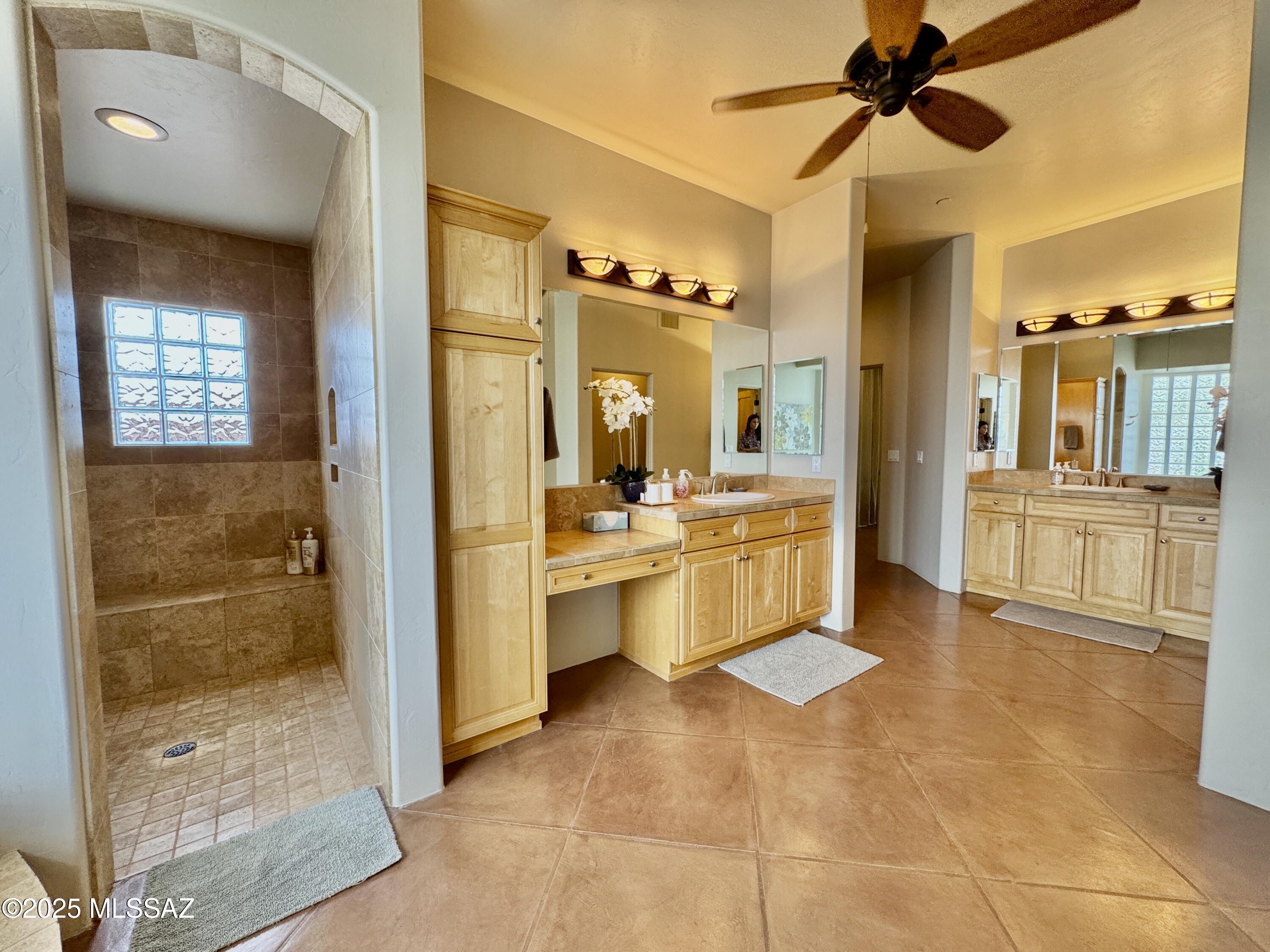11096 North Pusch Ridge View Place Tucson, AZ 85737 - Photo 15 of 47