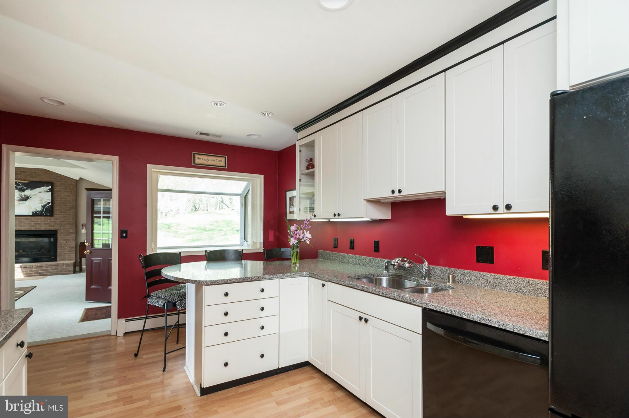 3224 Blenheim Road Phoenix, MD 21131 - Photo 12 of 28 Custom 2005 build. Silestone & garden window
