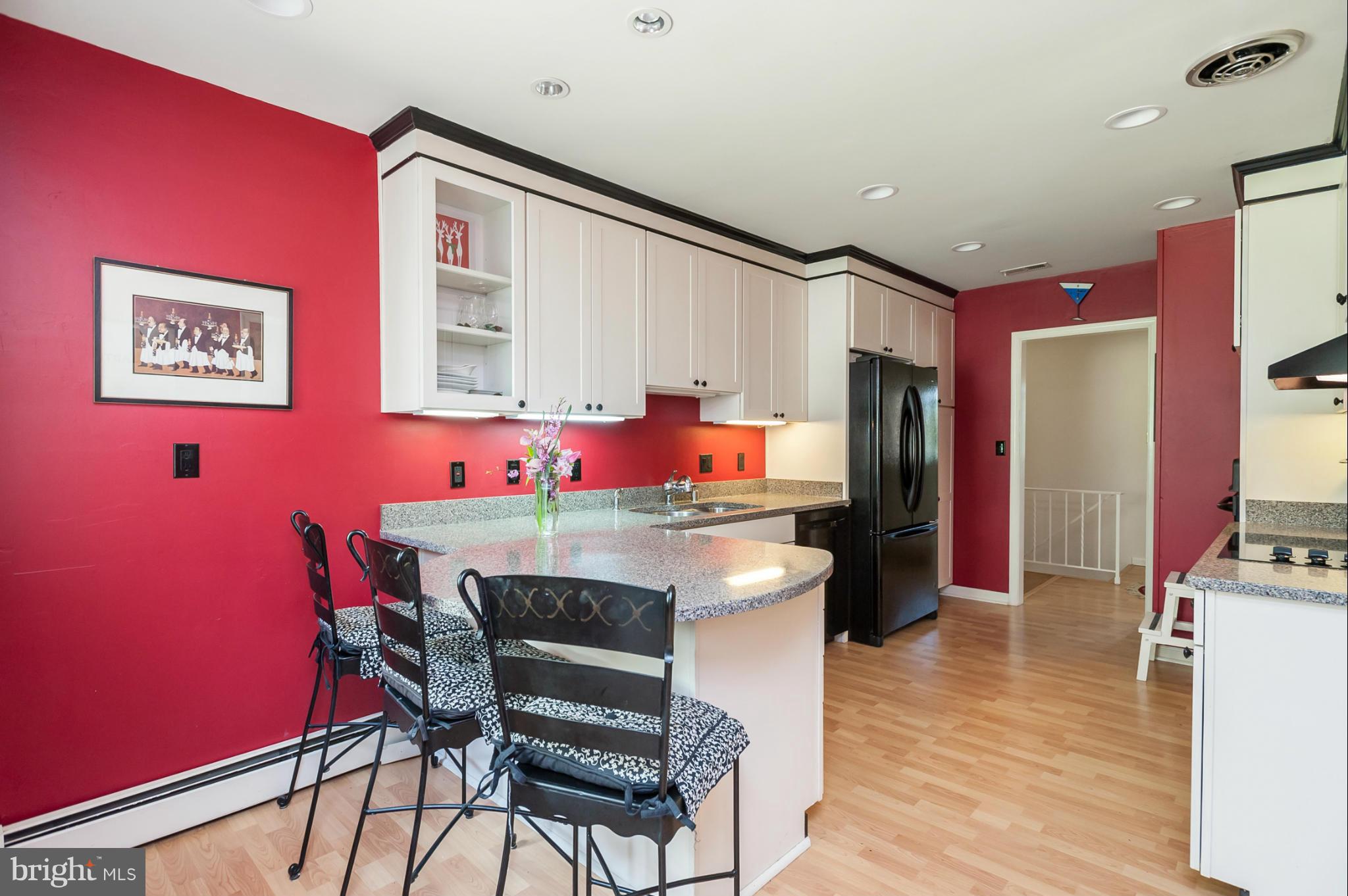 3224 Blenheim Road Phoenix, MD 21131 - Photo 14 of 28 breakfast bar