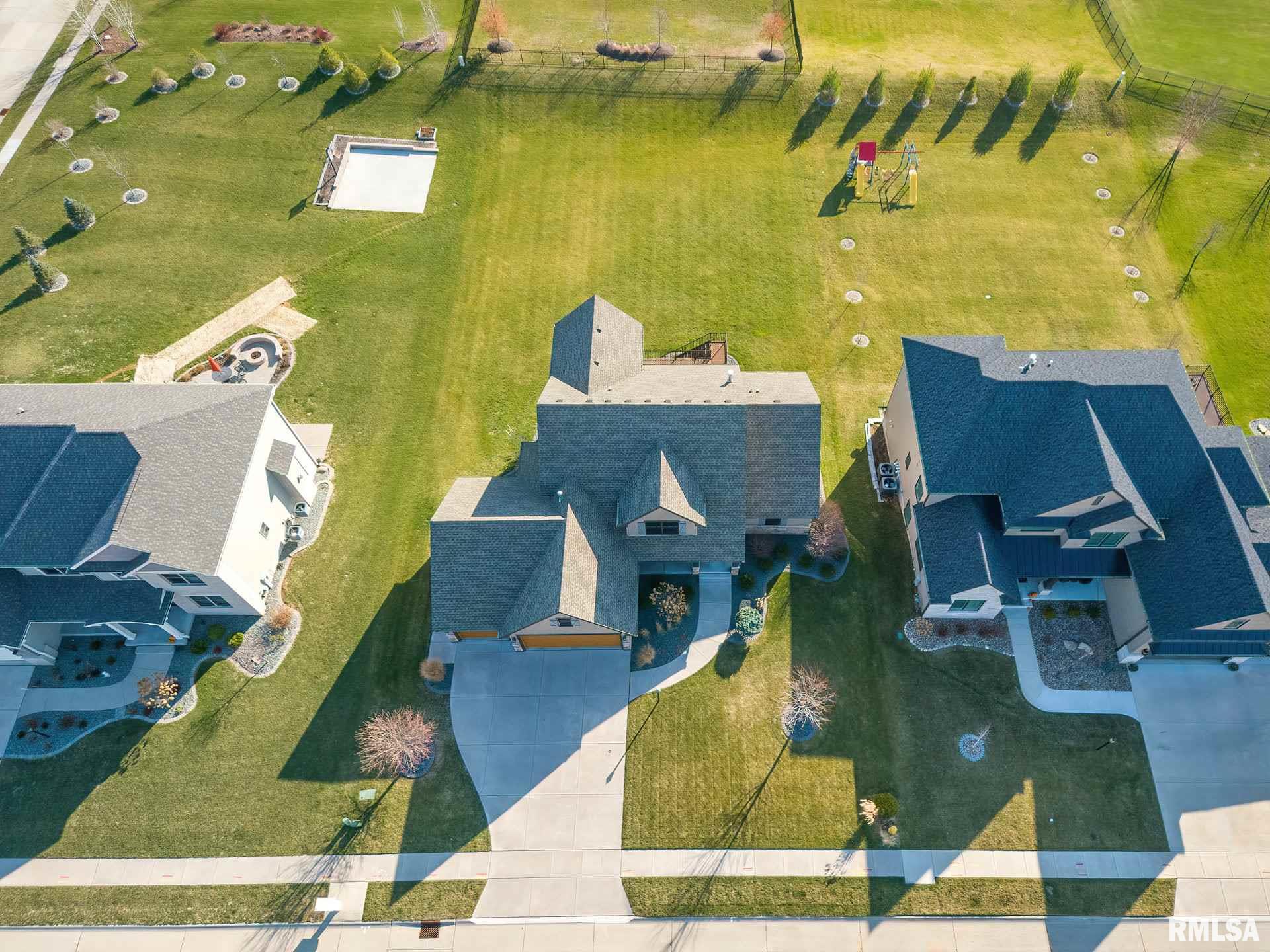 6463 Cardinal Road Bettendorf, IA 52722 - Photo 41 of 46 Gallery Image 41