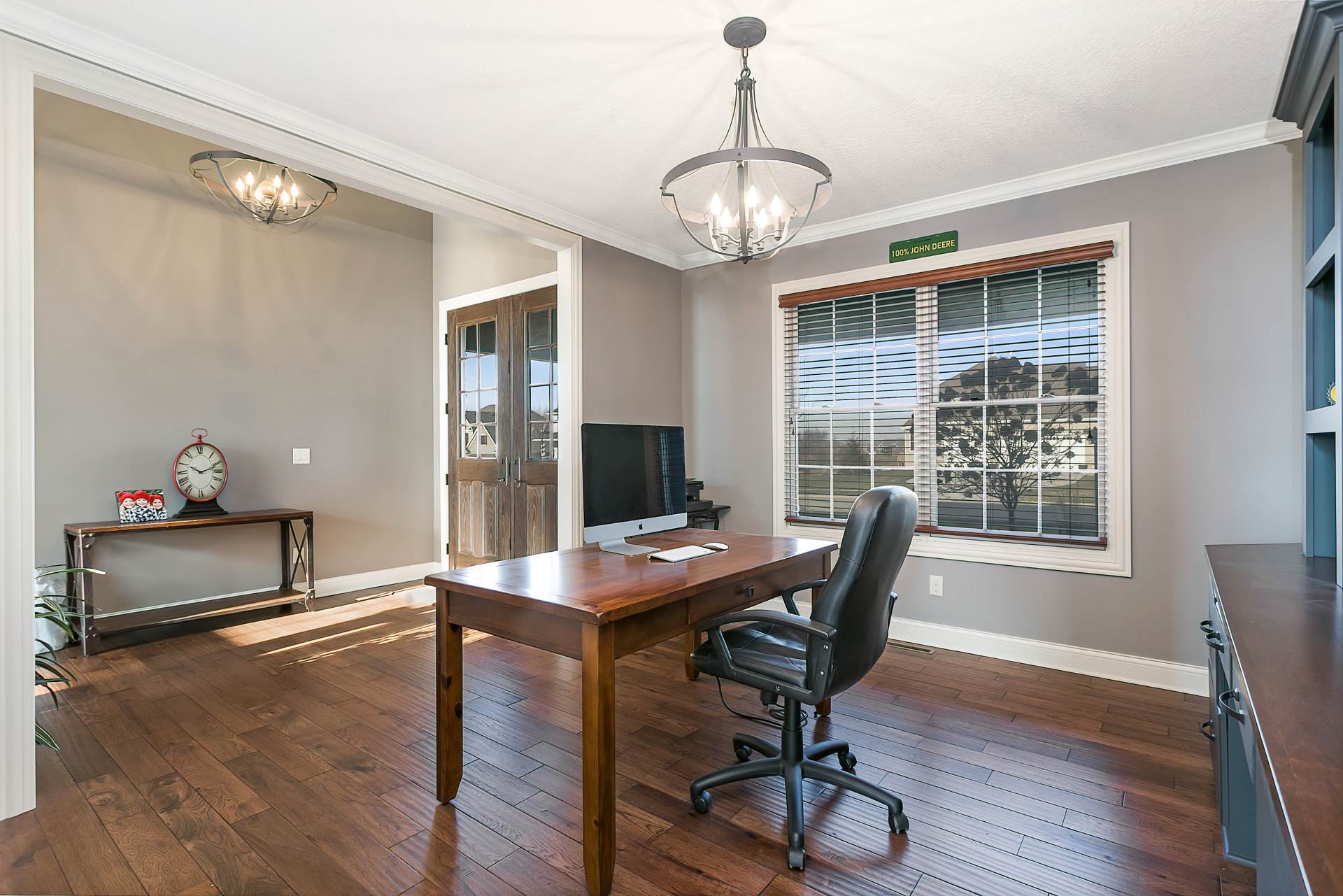 6463 Cardinal Road Bettendorf, IA 52722 - Photo 5 of 46 Gallery Image 5