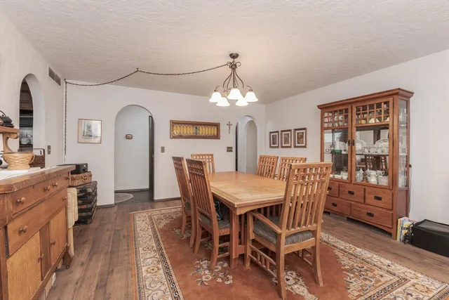 $269,000 | 28 Chatsford Court, Bloomington, IL 61704