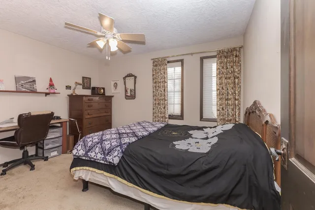 $269,000 | 28 Chatsford Court, Bloomington, IL 61704