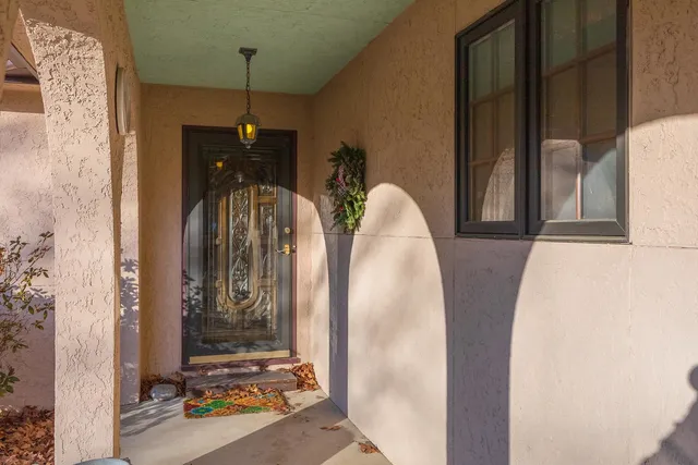 $269,000 | 28 Chatsford Court, Bloomington, IL 61704