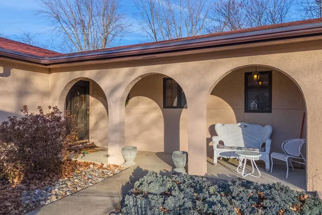 $269,000 | 28 Chatsford Court, Bloomington, IL 61704