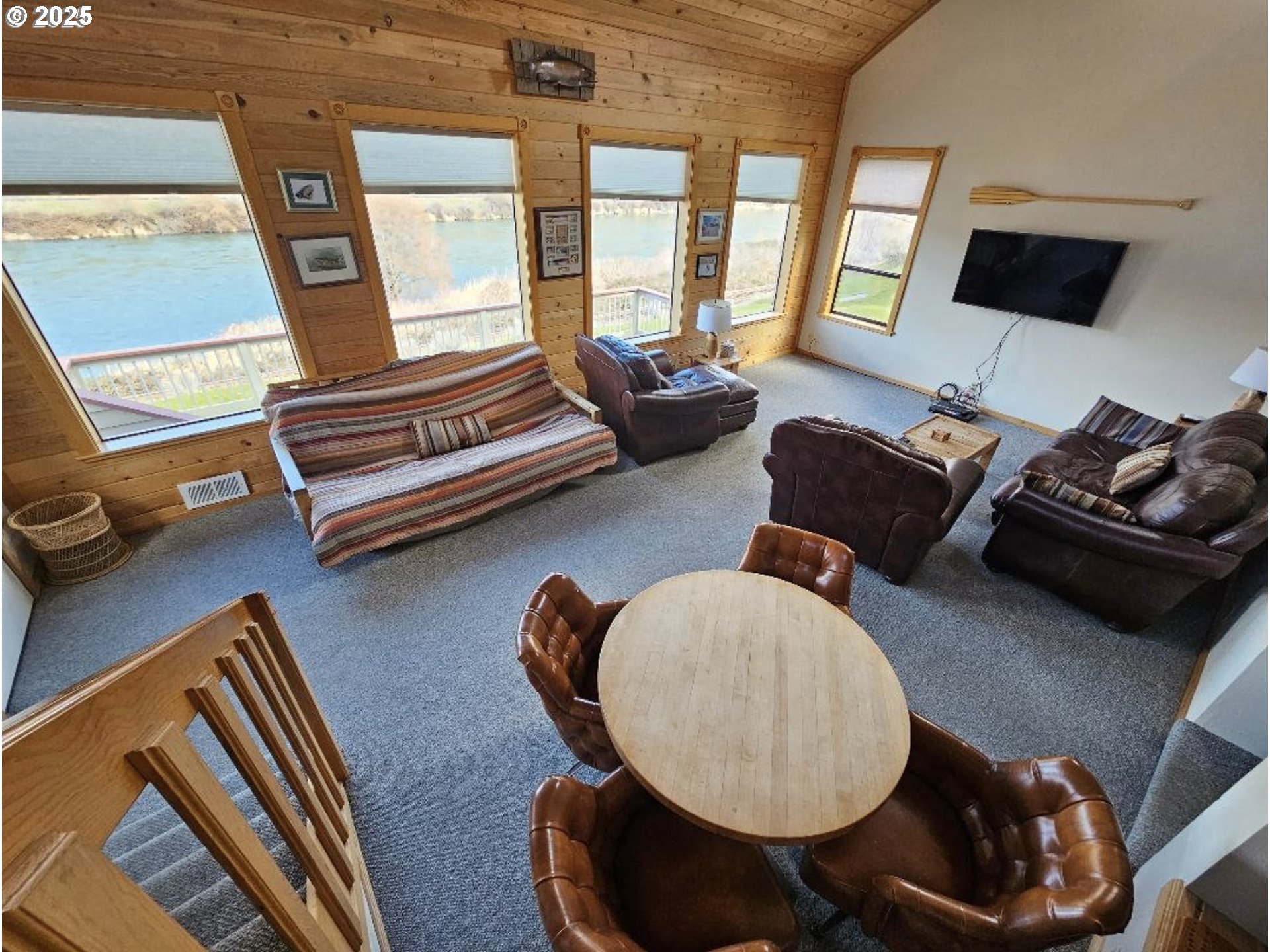 804 Riverside Street Maupin, OR 97037 - Photo 5 of 11