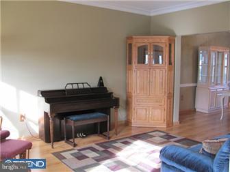 64 Major Road Royersford, PA 19468 - Photo 5 of 12 Living Room
