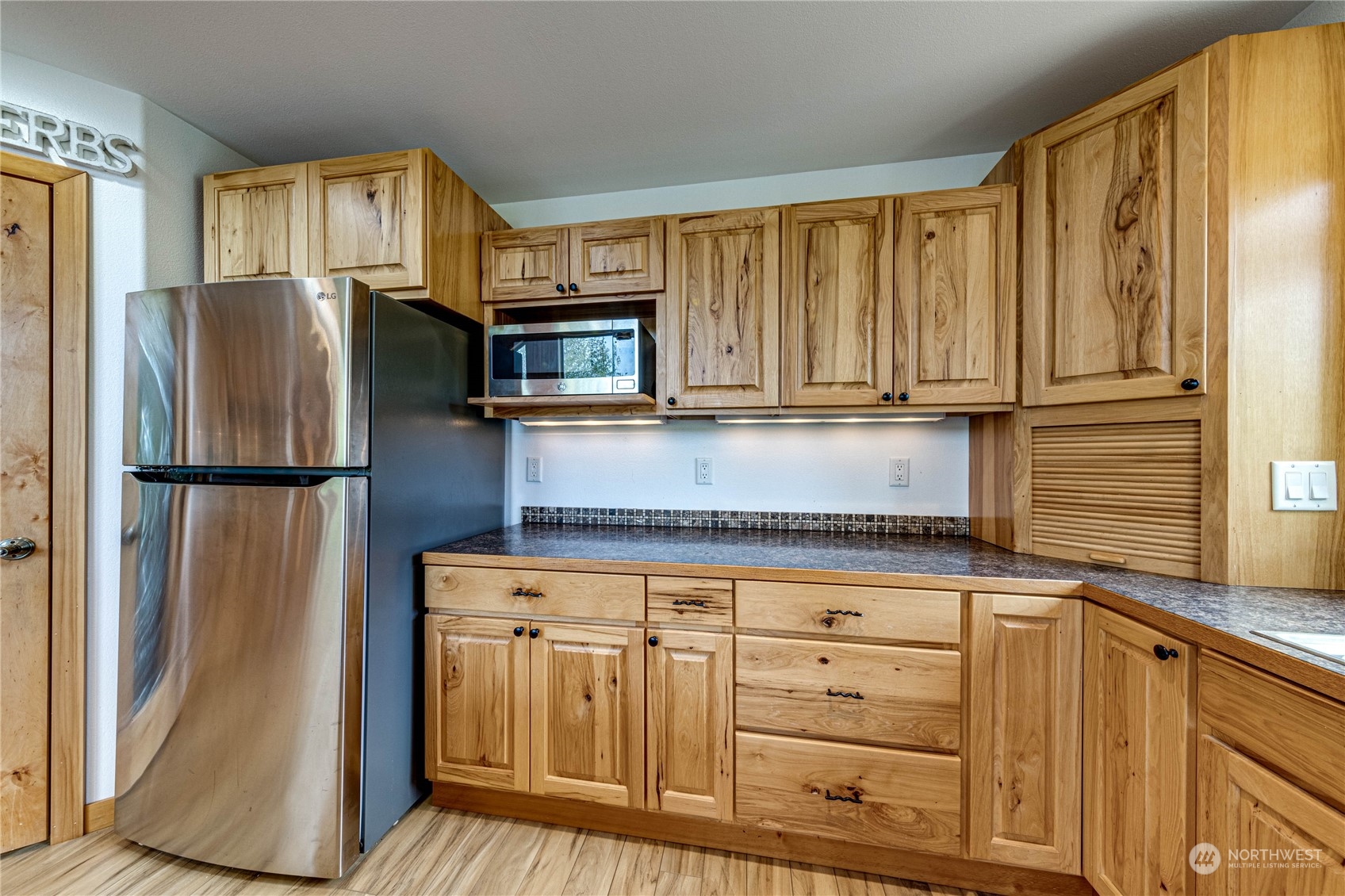 141 Southridge Road Port Angeles, WA 98363 - Photo 6 of 40 Gallery Image 6