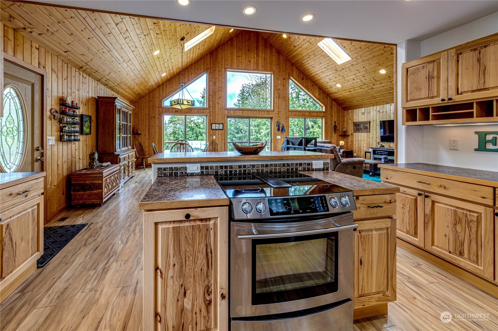 141 Southridge Road Port Angeles, WA 98363 - Photo 9 of 40 Gallery Image 9
