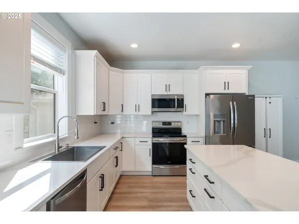 $569,000 | 1730 Wayfarer Lane, Tillamook, OR 97141