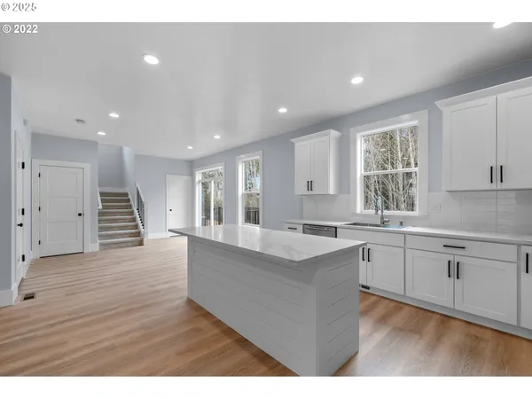 $569,000 | 1730 Wayfarer Lane, Tillamook, OR 97141