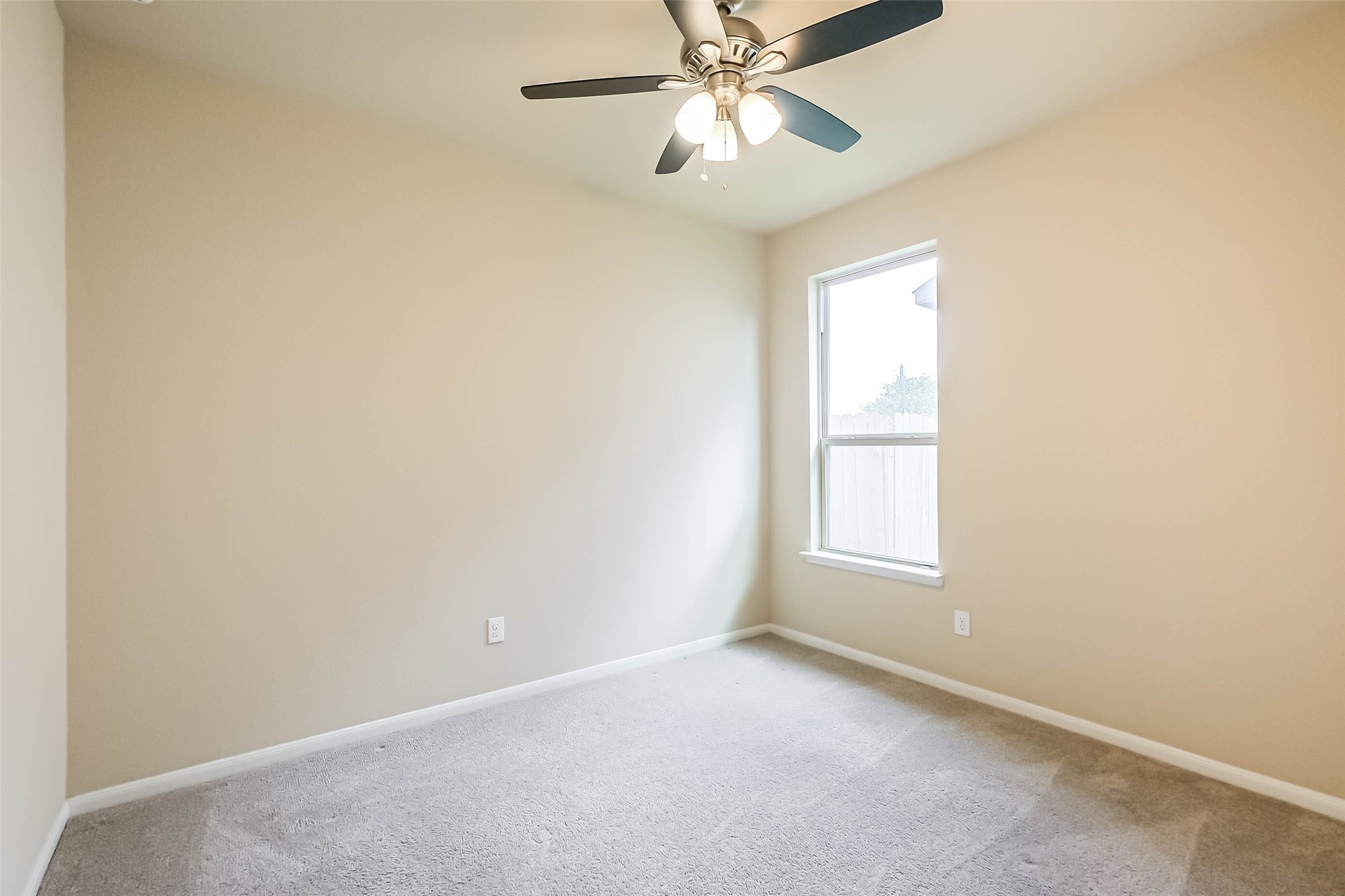 10103 Blue Point Juniper Drive Houston, TX 77075 - Photo 22 of 28 Bedroom 2
