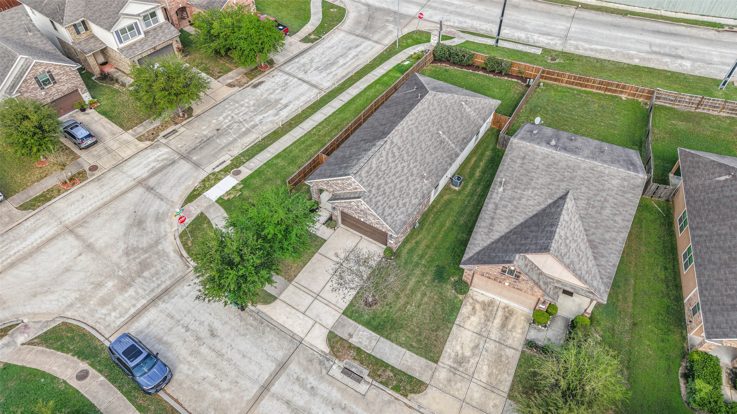 10103 Blue Point Juniper Drive Houston, TX 77075 - Photo 3 of 28