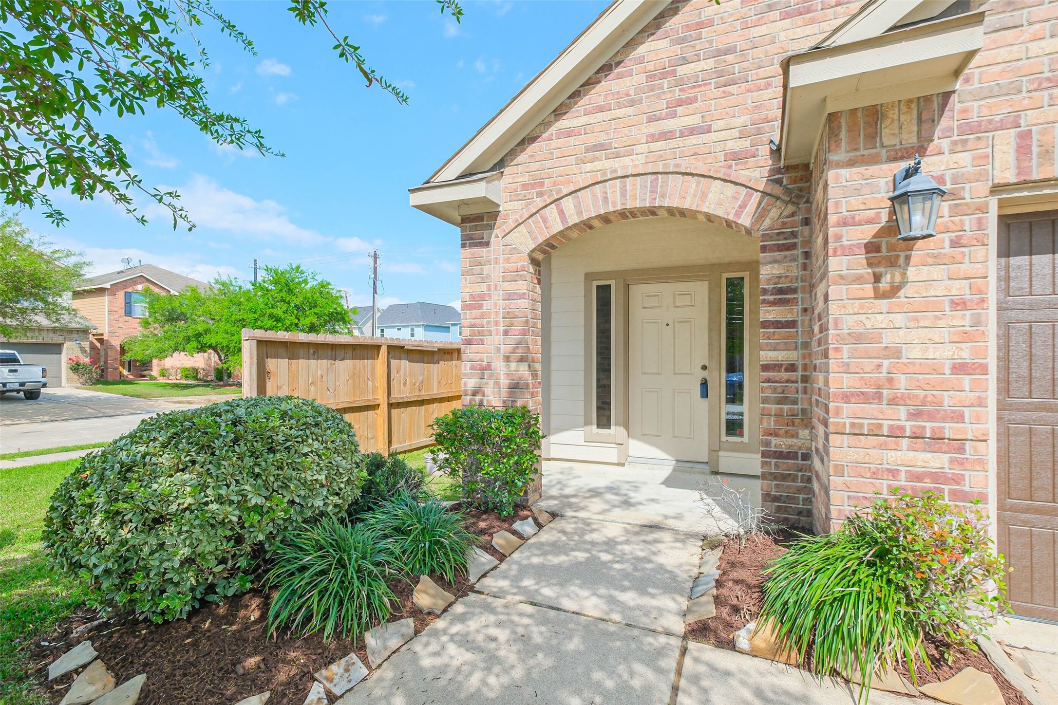 10103 Blue Point Juniper Drive Houston, TX 77075 - Photo 6 of 28