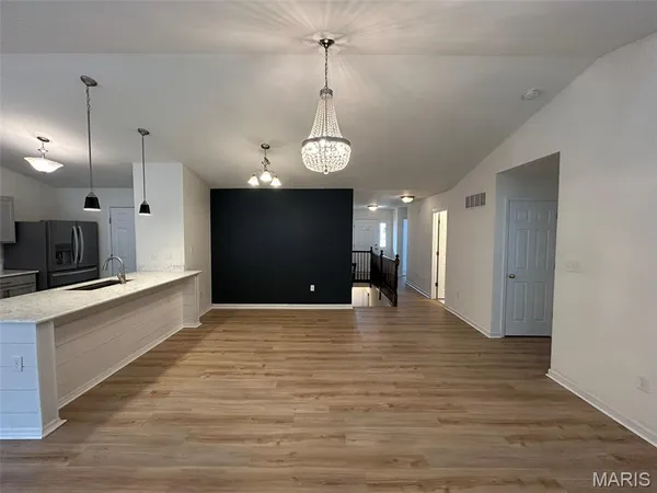 $2,400 | 4001 Mitchford Drive, Mehlville, MO 63125