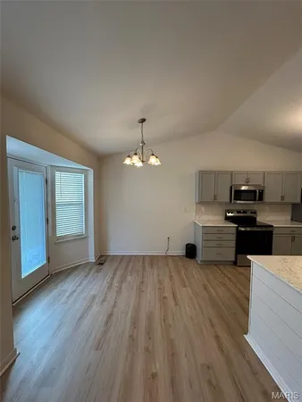 $2,400 | 4001 Mitchford Drive, Mehlville, MO 63125