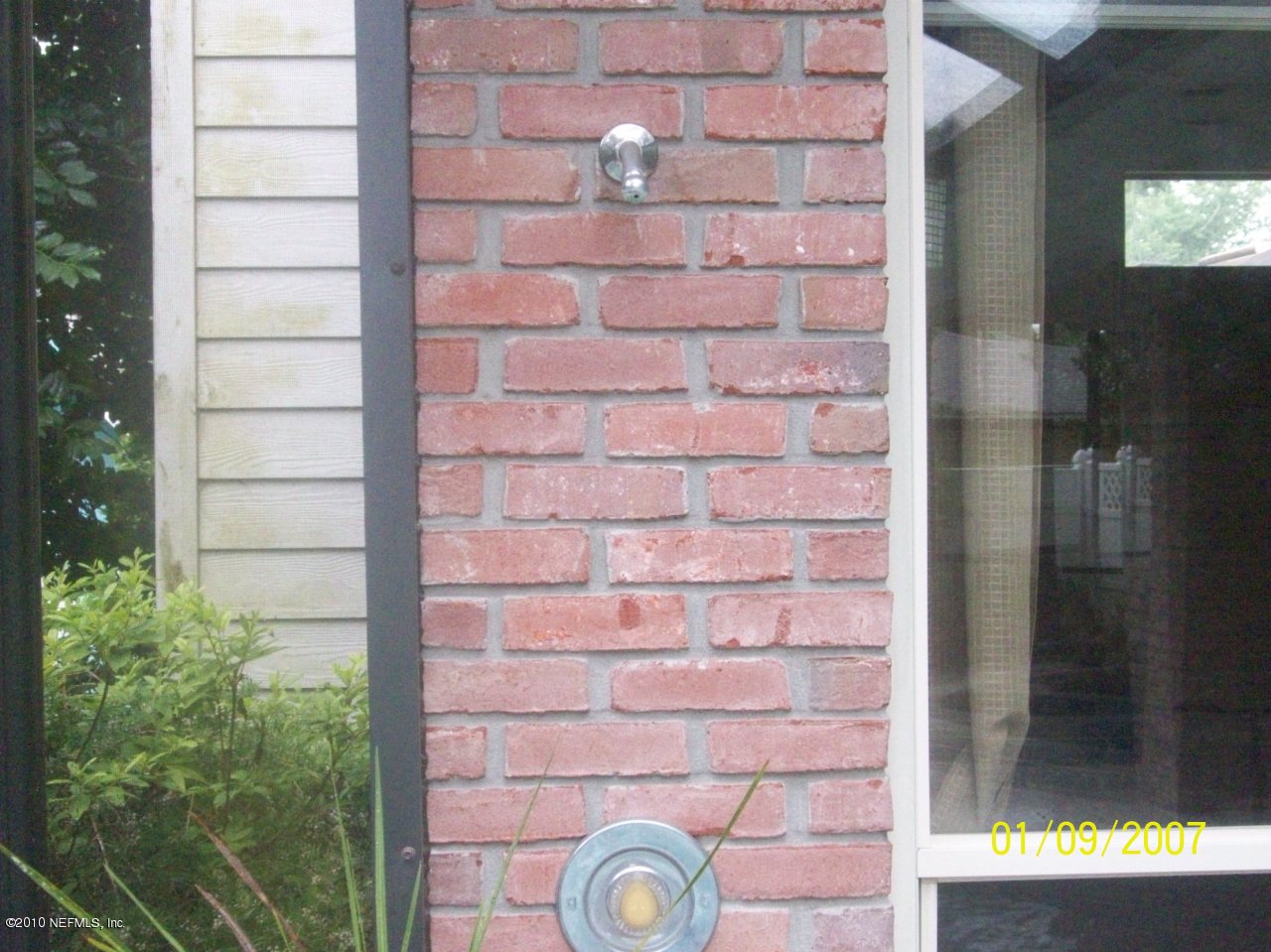 5828 Fort Sumter Road Jacksonville, FL 32210 - Photo 36 of 37 OUT SIDE SHOWER FOR POOL
