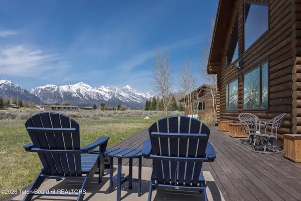 $2,995,000 | 7505 North Roberta Drive, Jackson, WY 83001